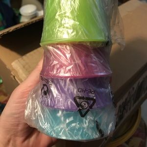 TUPPERWARE Bell Tumblers no lids